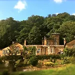 Harefield Hall 2*