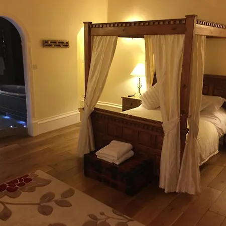 Harefield Hall Pensjonat 2*