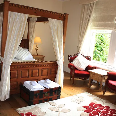 Harefield Hall 2* Pateley Bridge