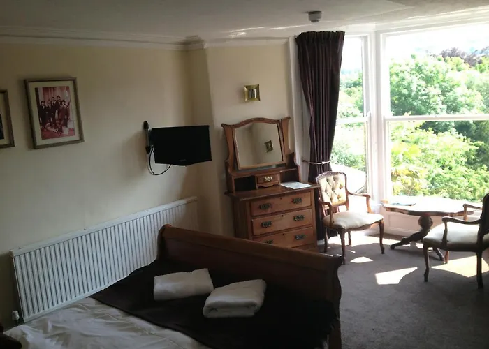 Harefield Hall Guest house 2*