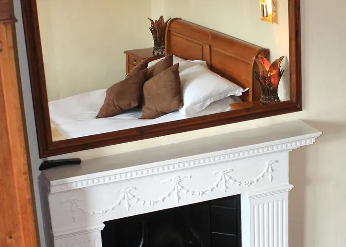 Guest house Harefield Hall 2*