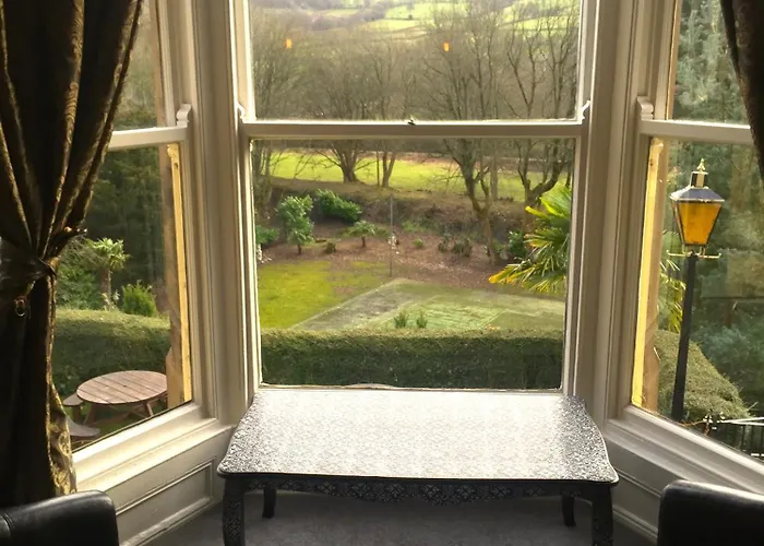 Guest house Harefield Hall 2*