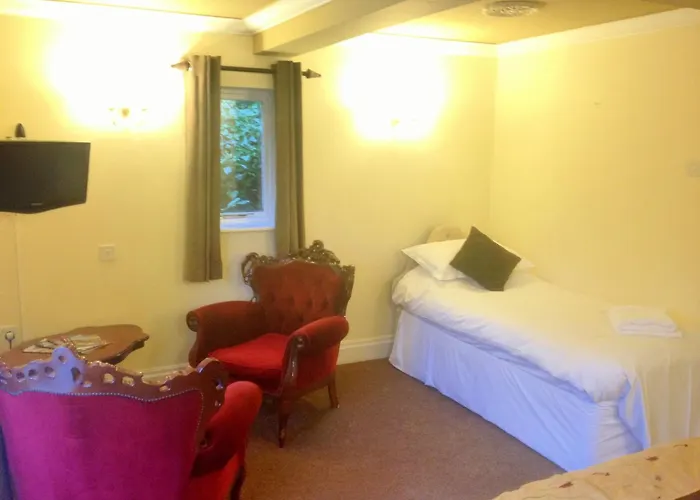 Guest house Harefield Hall