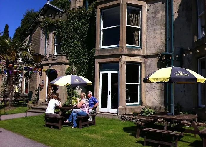 Harefield Hall 2* Pateley Bridge