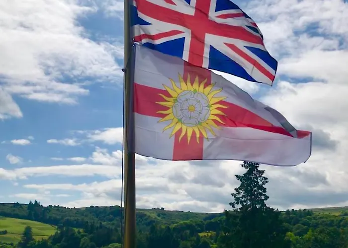 Harefield Hall 2* Pateley Bridge