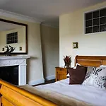Gasthuis Harefield Hall 2*