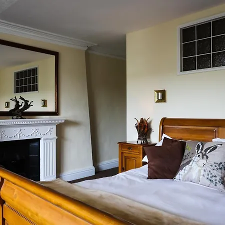 Casa de hóspedes Harefield Hall 2*